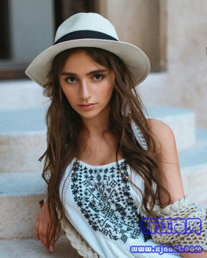 _˹áKristin Orbelian